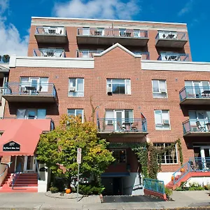 Hotel Byward Blue